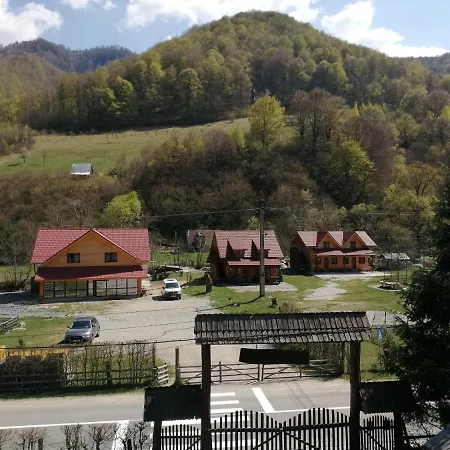 Complex Turistic Nora Hostel *